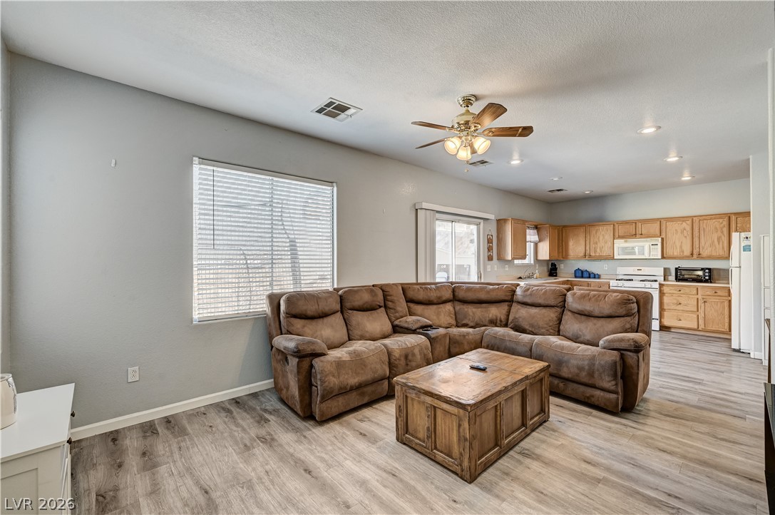 2538 Olay Street Las Vegas NV 89142