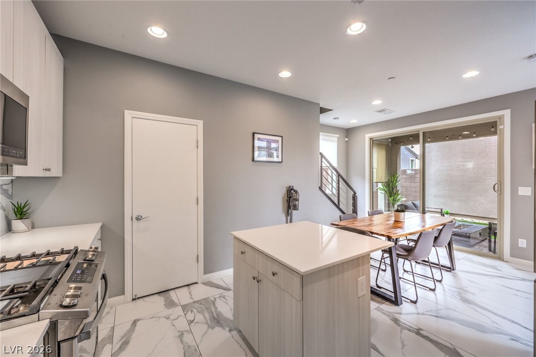 660 Tranquil Jade Street Las Vegas NV 89138