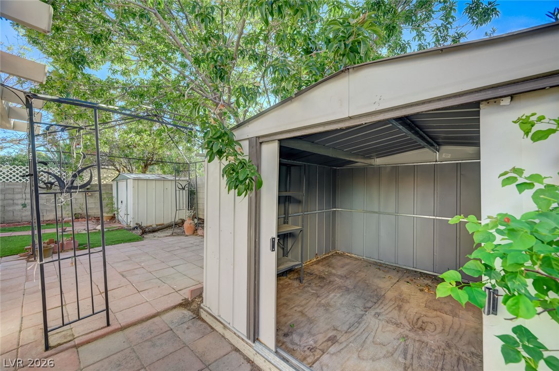 857 Kenicott Place Las Vegas NV 89110
