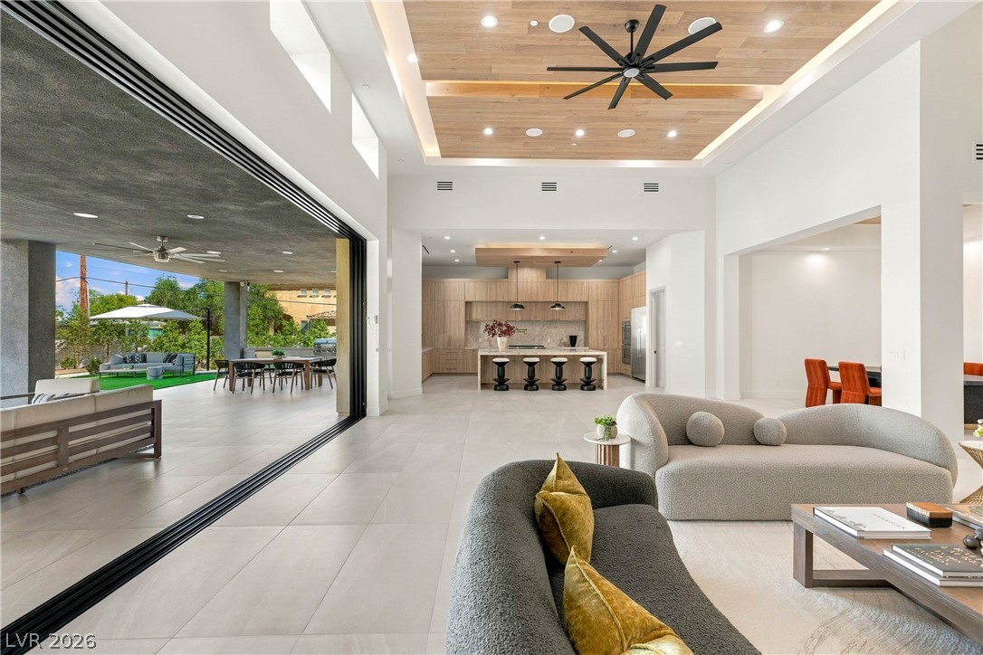 3590 Happy Lane Las Vegas NV 89120