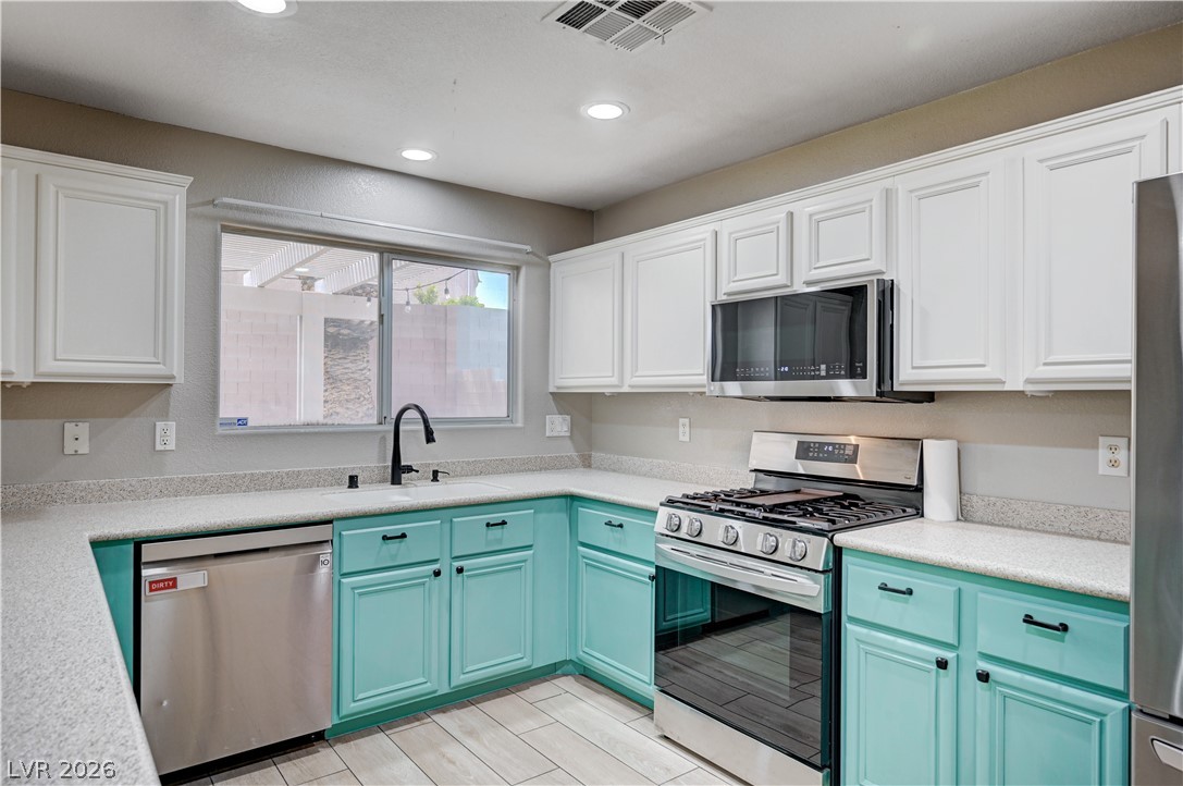 197 Kings Canyon Court Henderson NV 89012