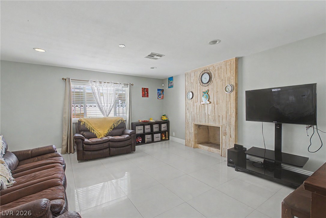 713 Vincent Way Las Vegas NV 89145