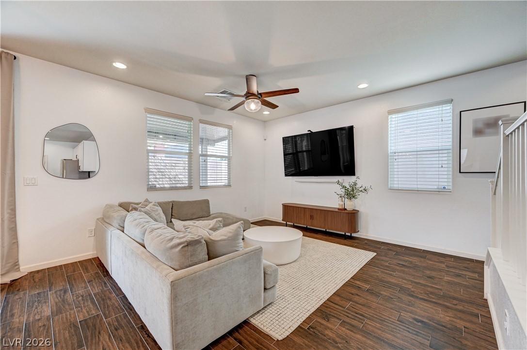 6954 Placid Lake Avenue Las Vegas NV 89179