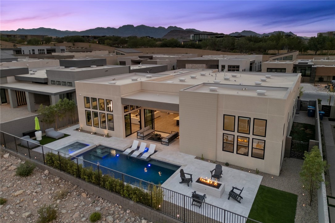 11233 Desert Heights Avenue Las Vegas NV 89135