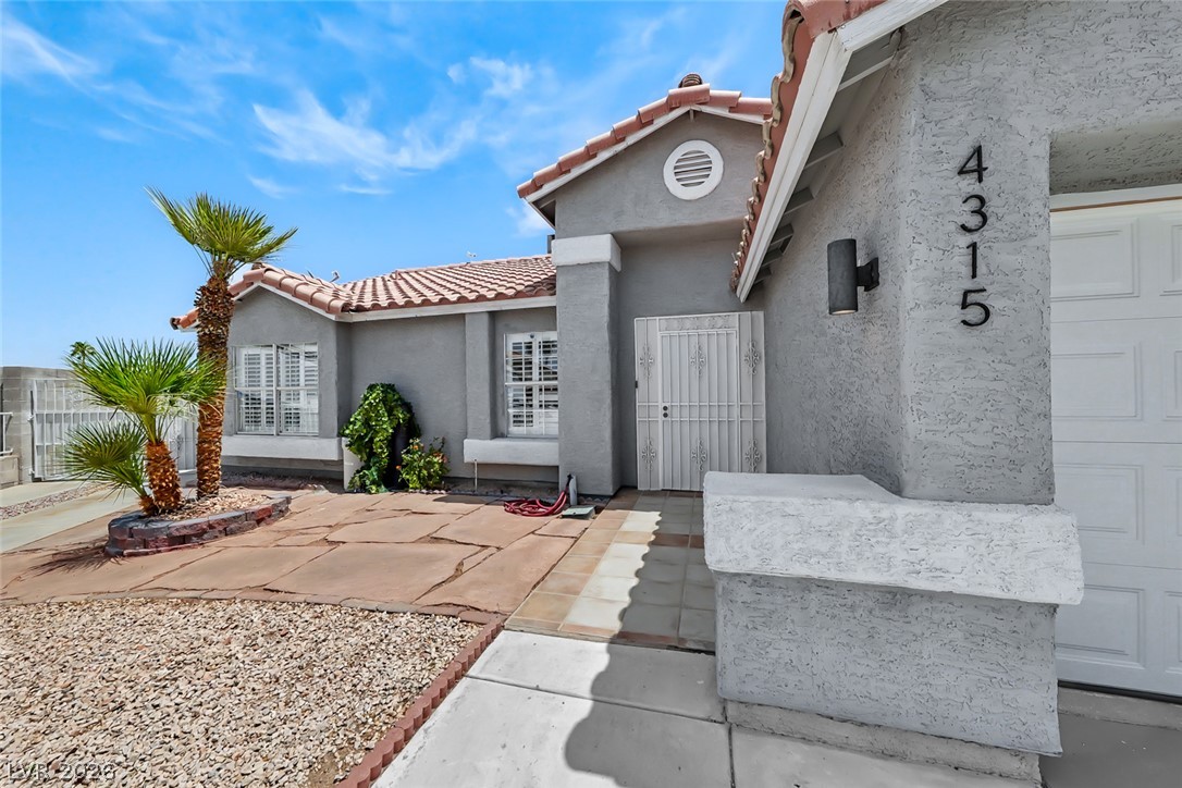 4315 Silvercrest Court North Las Vegas NV 89032