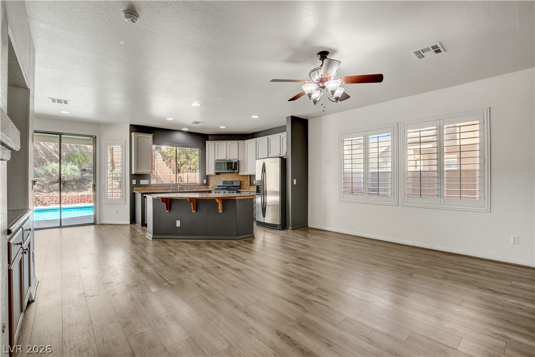 8517 Potters Clay Street Las Vegas NV 89143