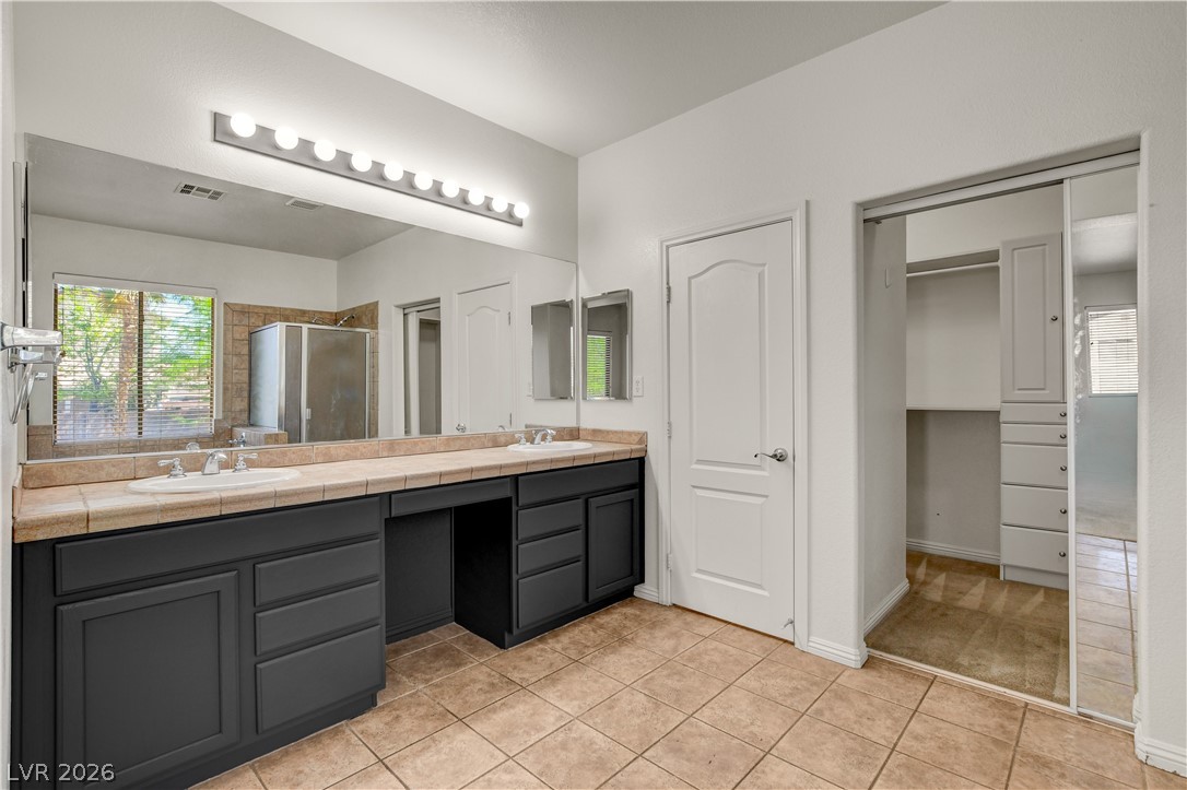 8517 Potters Clay Street Las Vegas NV 89143