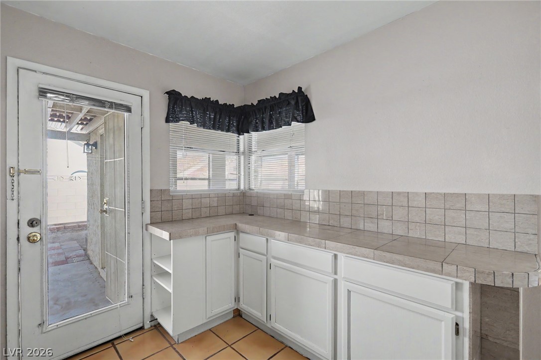 1950 Turtlerock Street Las Vegas NV 89142