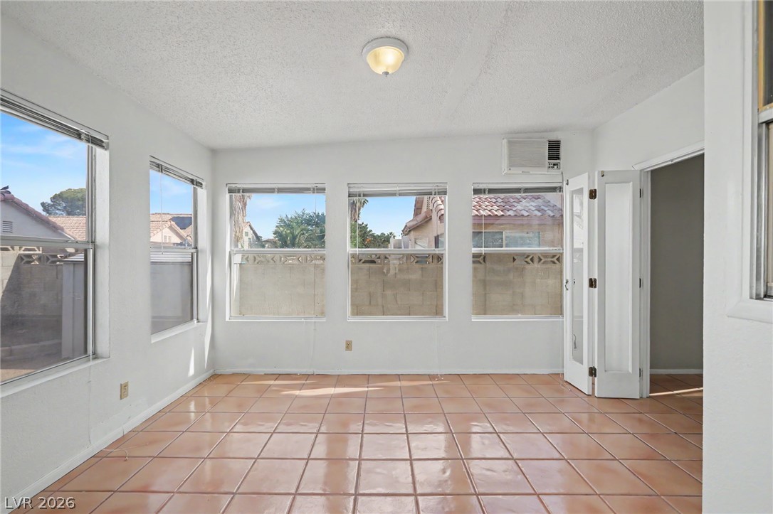1950 Turtlerock Street Las Vegas NV 89142