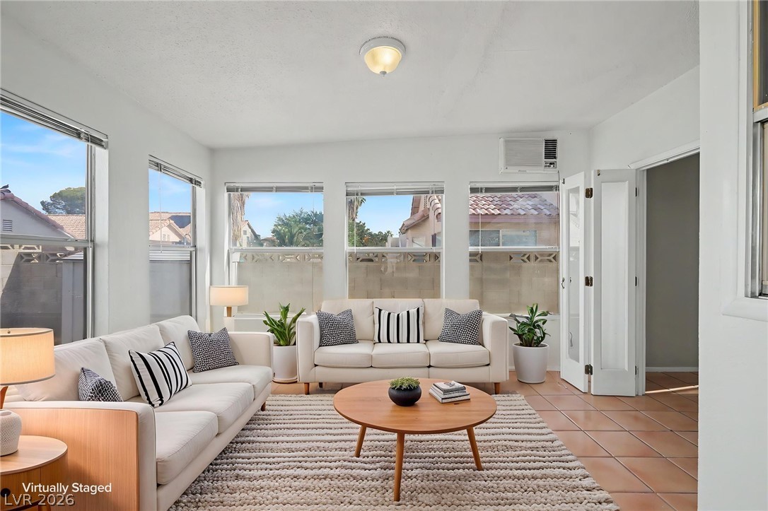 1950 Turtlerock Street Las Vegas NV 89142