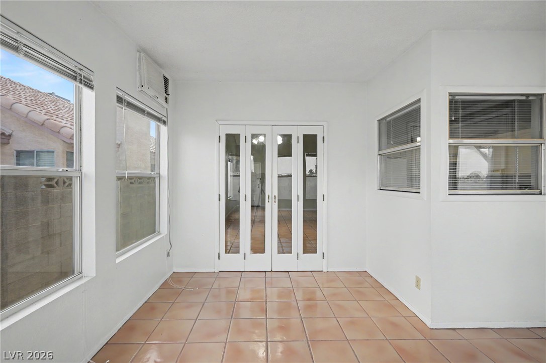 1950 Turtlerock Street Las Vegas NV 89142
