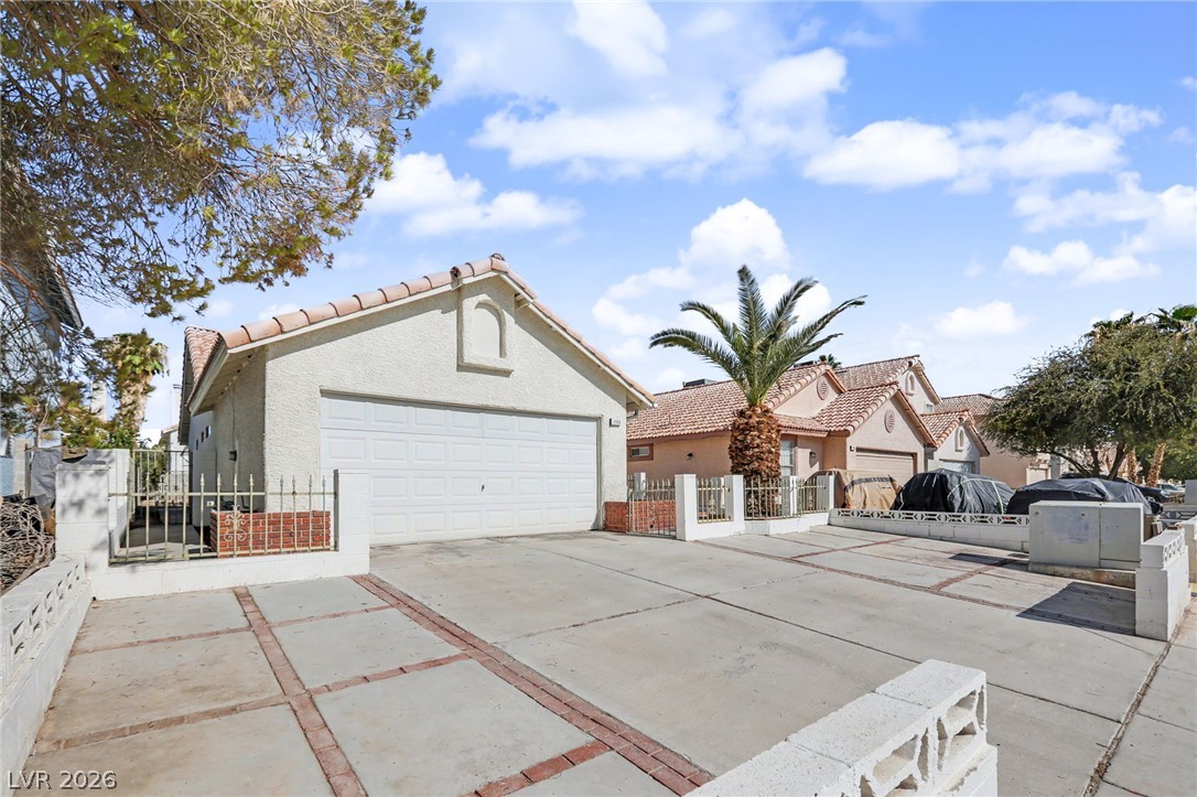 1950 Turtlerock Street Las Vegas NV 89142