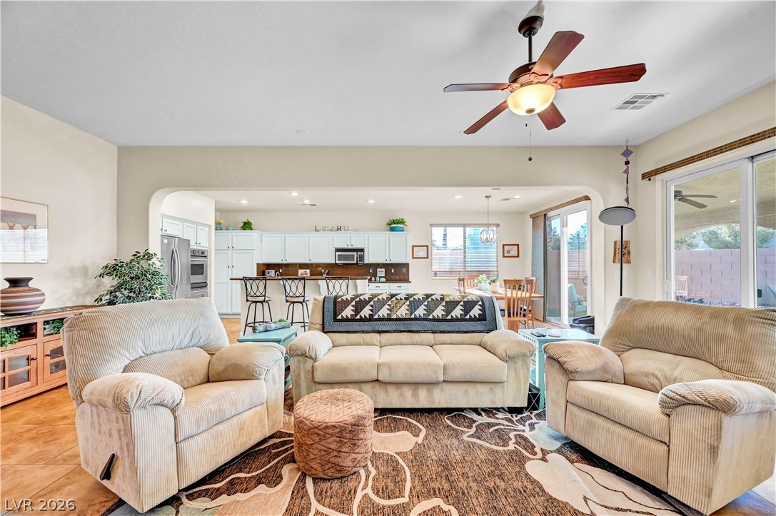 9928 Tradition Creek Avenue Las Vegas NV 89149