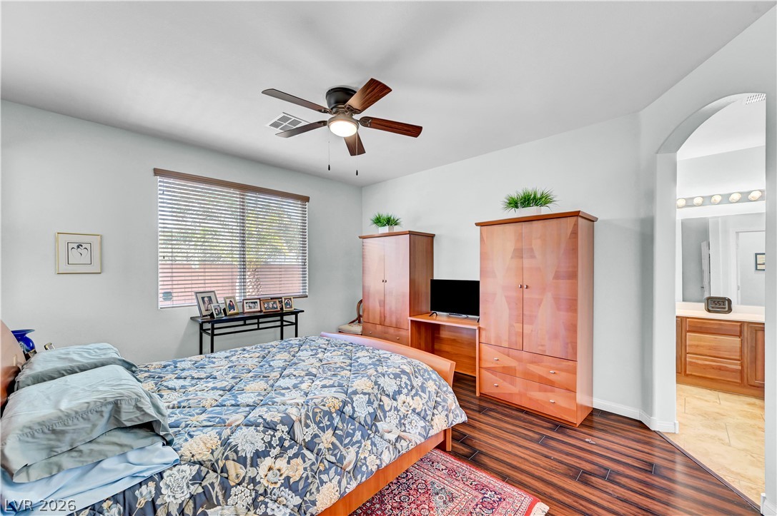9928 Tradition Creek Avenue Las Vegas NV 89149