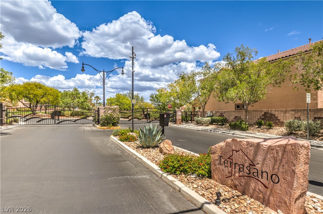 7638 Lani Dawn Street Las Vegas NV 89149