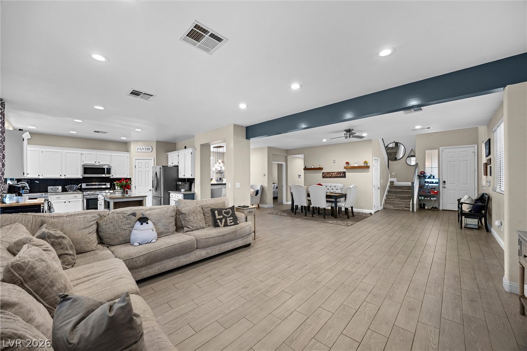 9797 Vista Crest Avenue Las Vegas NV 89148