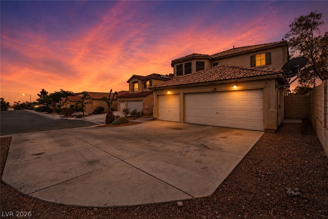 9797 Vista Crest Avenue Las Vegas NV 89148