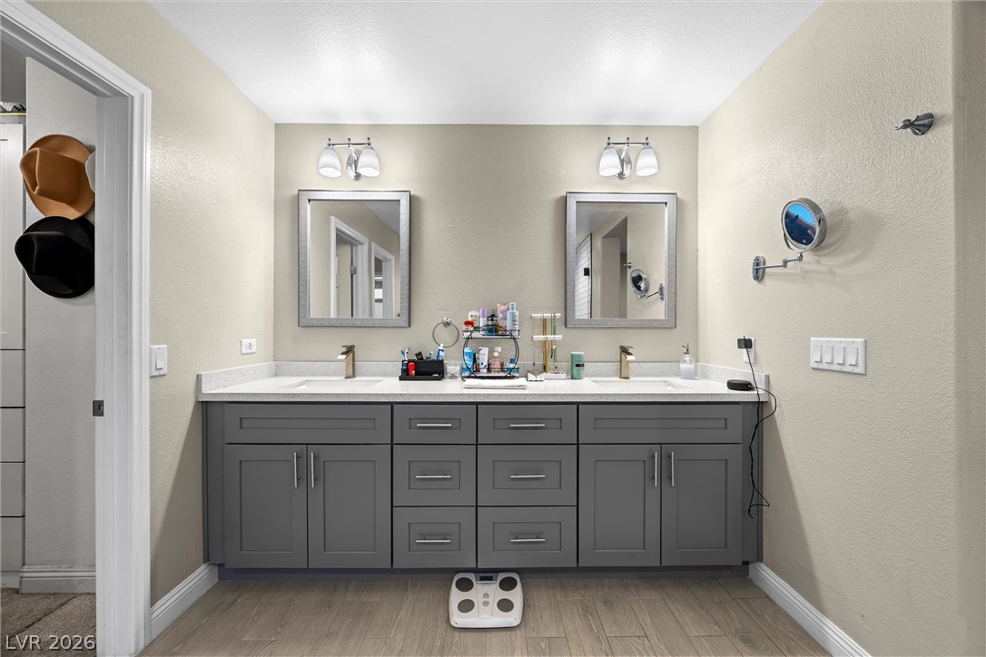 9797 Vista Crest Avenue Las Vegas NV 89148