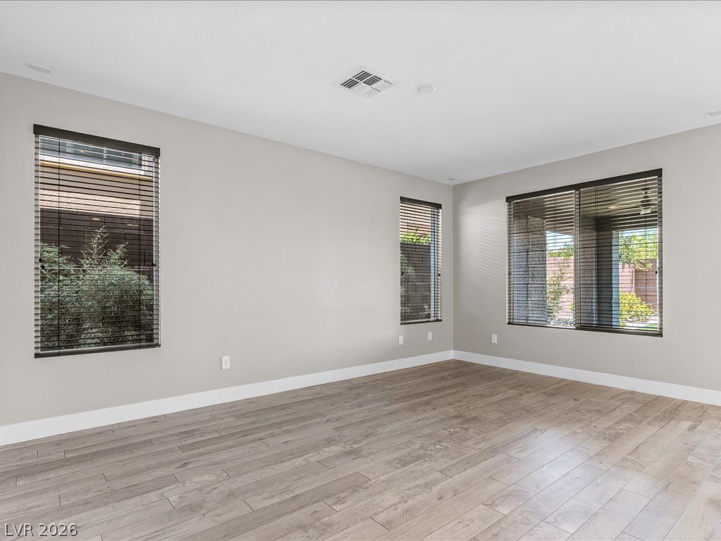 6008 Andezano Drive Las Vegas NV 89135