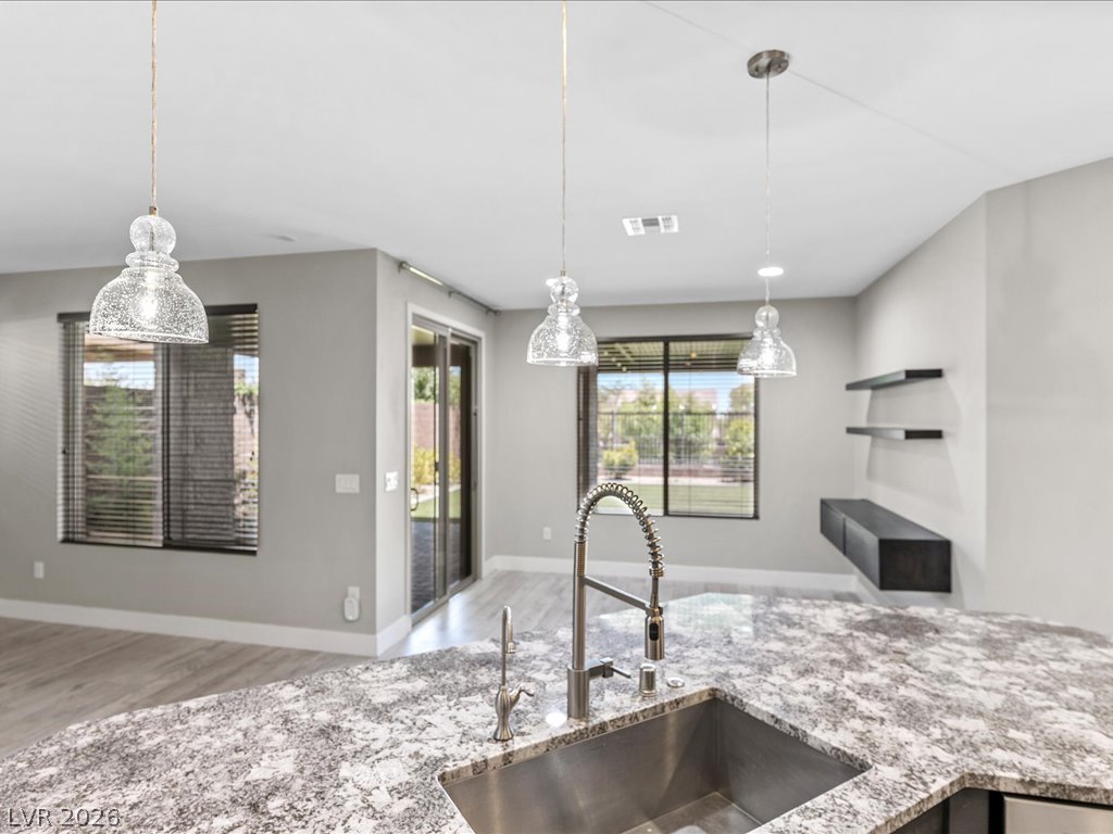 6008 Andezano Drive Las Vegas NV 89135