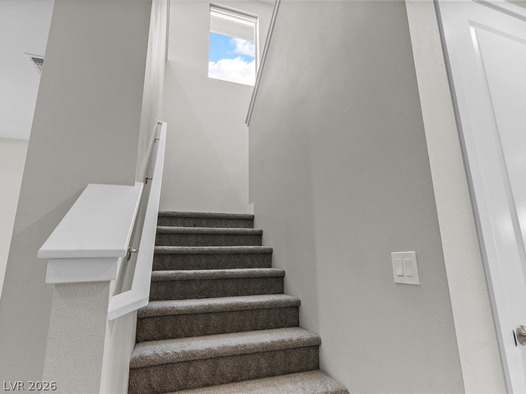 6008 Andezano Drive Las Vegas NV 89135
