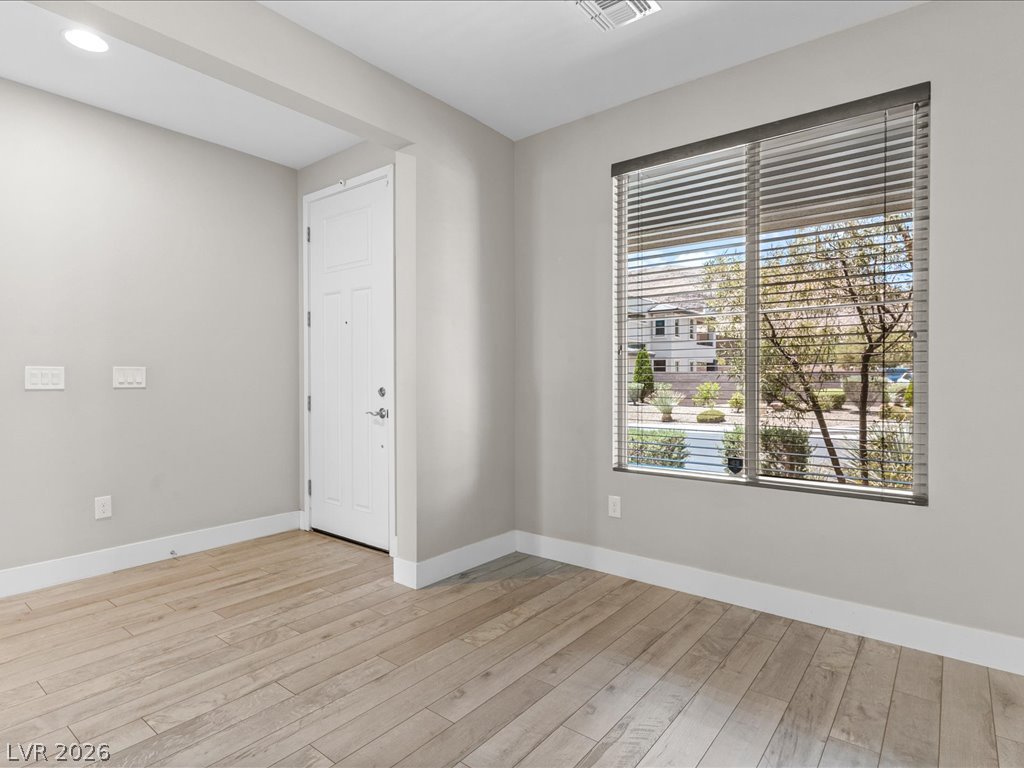 6008 Andezano Drive Las Vegas NV 89135