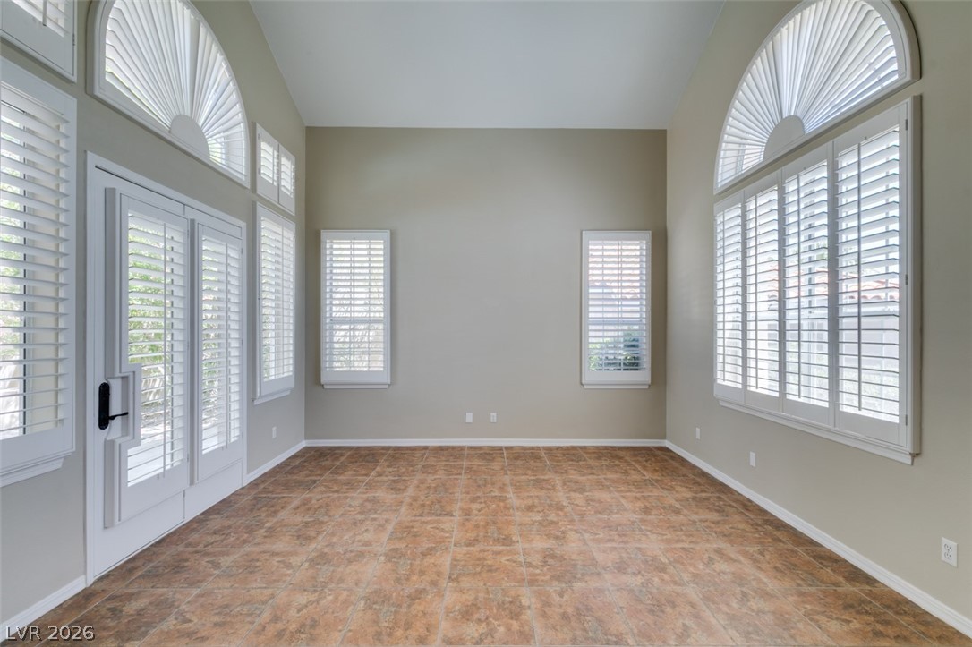 8324 Granite Lake Drive Las Vegas NV 89128