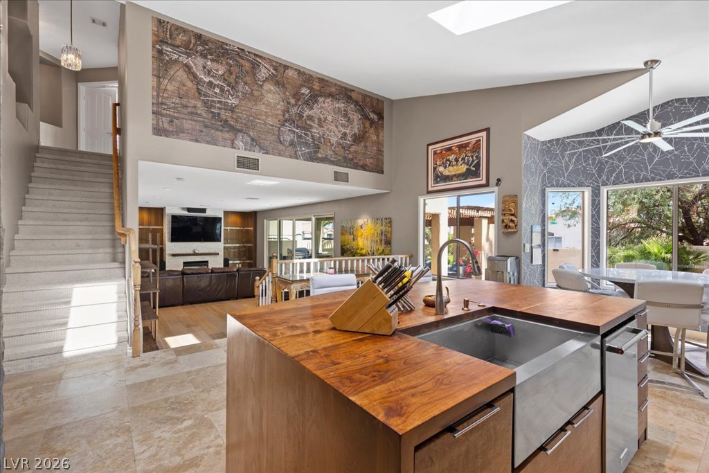 1208 Benicia Hills Street Las Vegas NV 89144