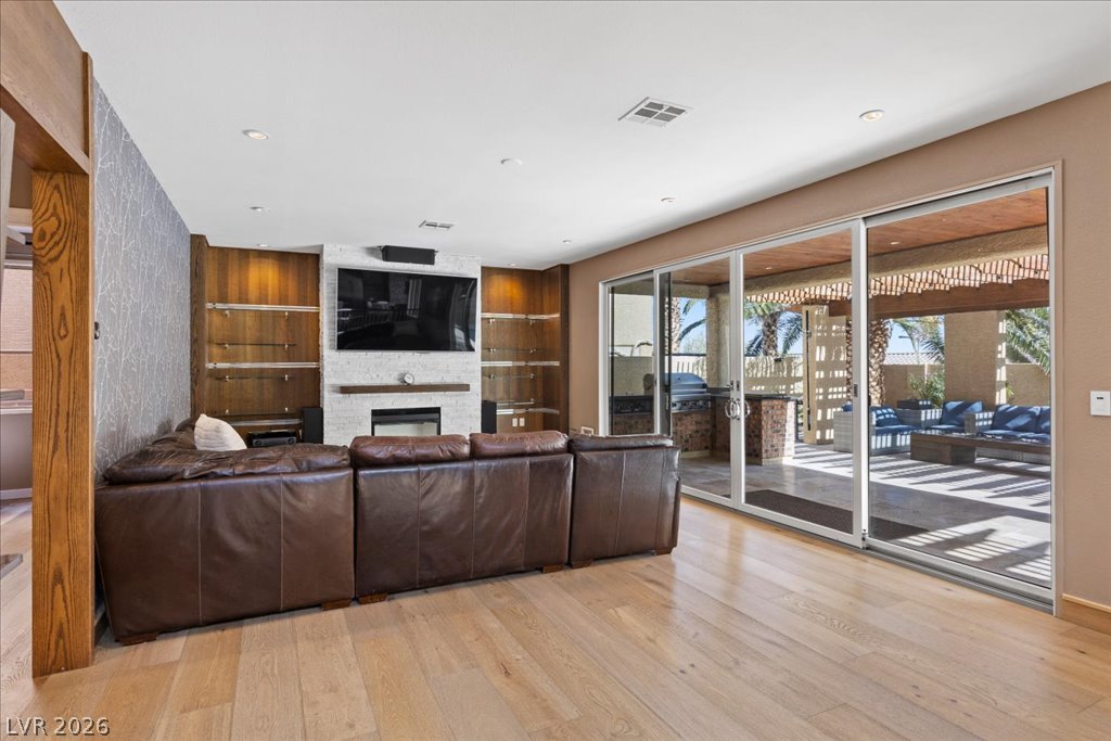 1208 Benicia Hills Street Las Vegas NV 89144
