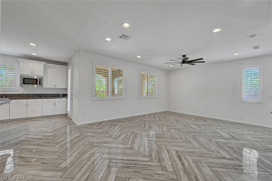 460 Trevinca Street Las Vegas NV 89138
