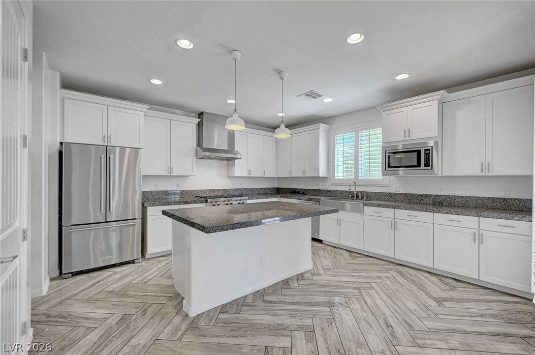 460 Trevinca Street Las Vegas NV 89138