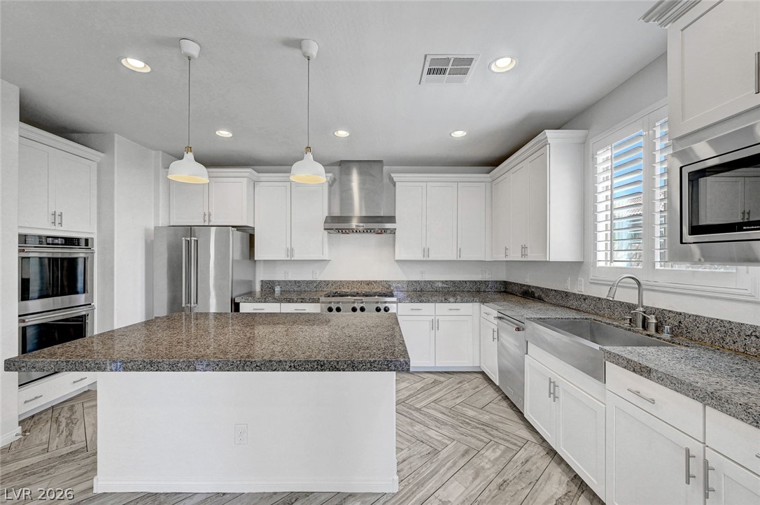 460 Trevinca Street Las Vegas NV 89138