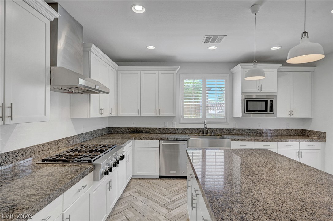 460 Trevinca Street Las Vegas NV 89138