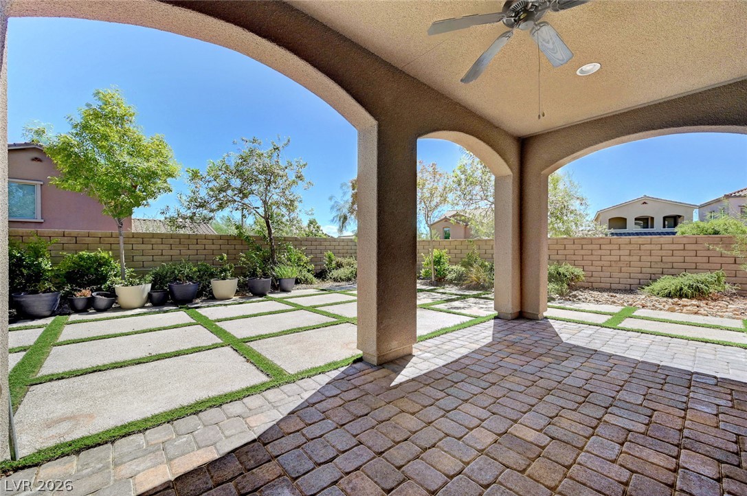 460 Trevinca Street Las Vegas NV 89138