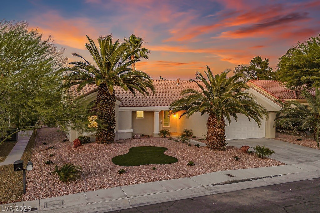 2520 Silverton Drive Las Vegas NV 89134