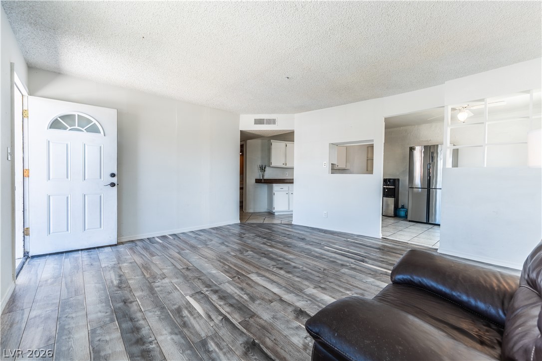 4647 Bennett Drive Las Vegas NV 89121