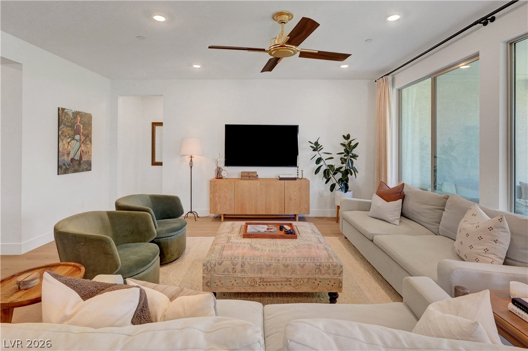 10826 Delparke Valley Avenue Las Vegas NV 89166