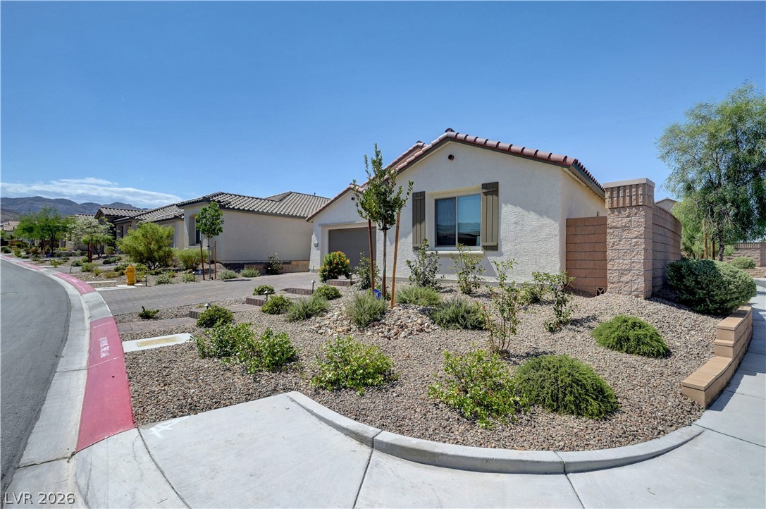 10826 Delparke Valley Avenue Las Vegas NV 89166