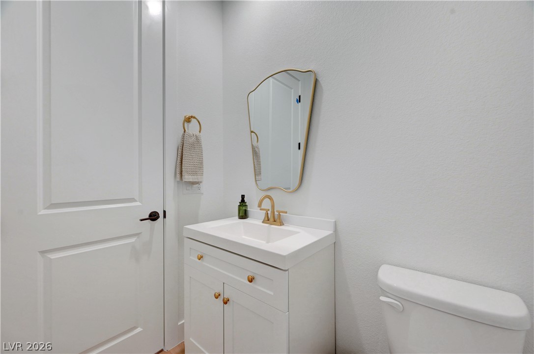 10826 Delparke Valley Avenue Las Vegas NV 89166