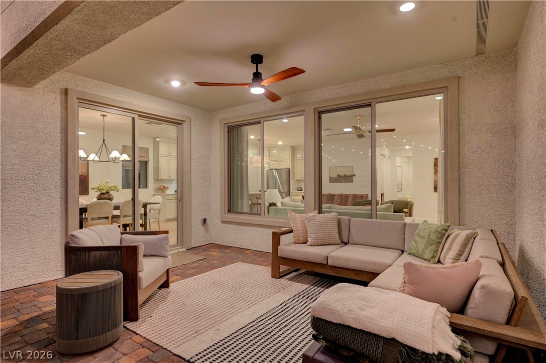10826 Delparke Valley Avenue Las Vegas NV 89166