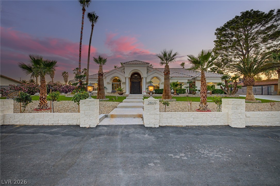 2869 Duneville Street Las Vegas NV 89146