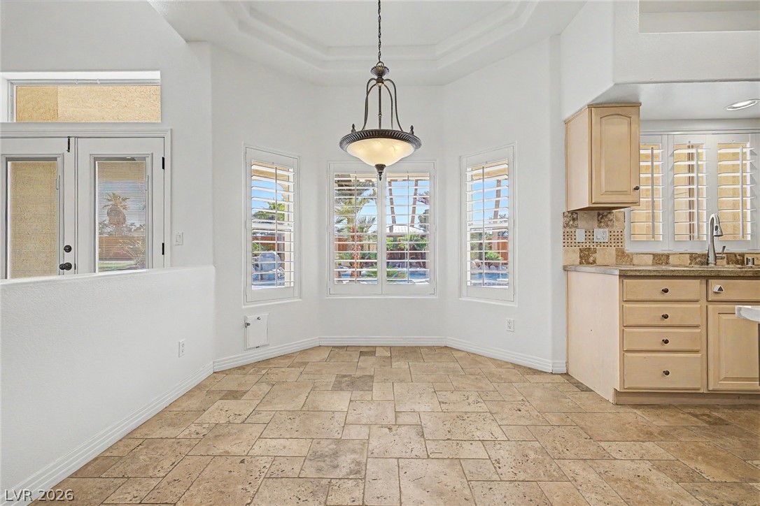 2869 Duneville Street Las Vegas NV 89146