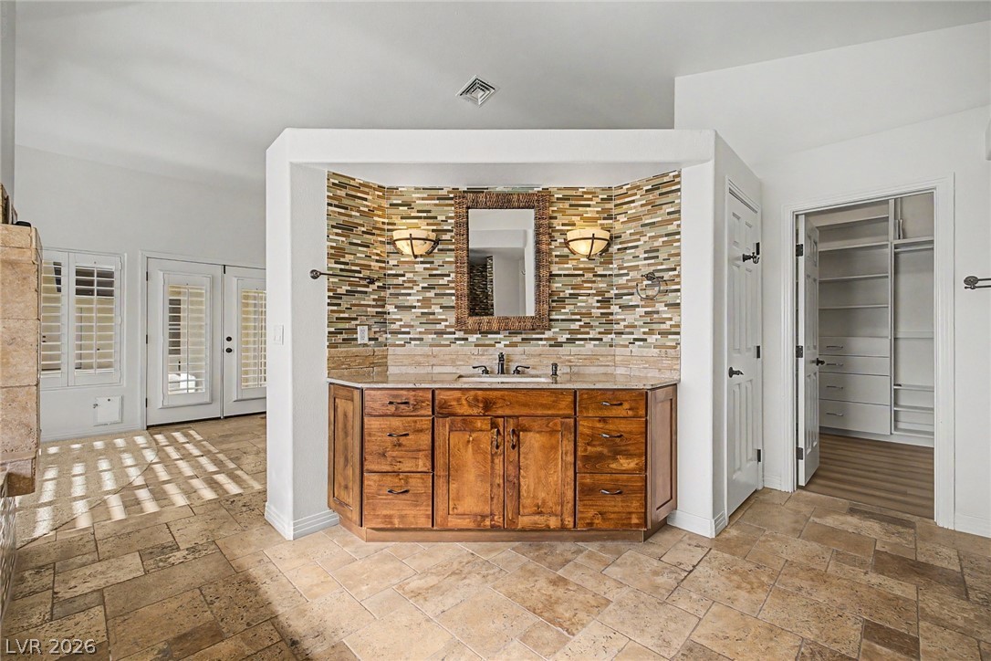 2869 Duneville Street Las Vegas NV 89146