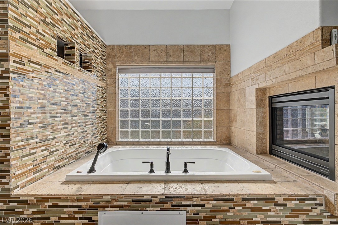 2869 Duneville Street Las Vegas NV 89146