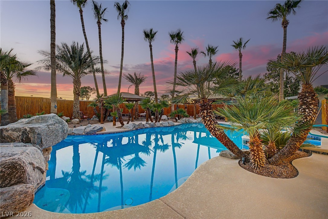 2869 Duneville Street Las Vegas NV 89146