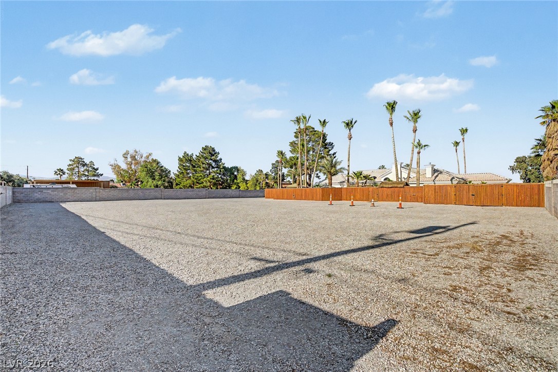 2869 Duneville Street Las Vegas NV 89146