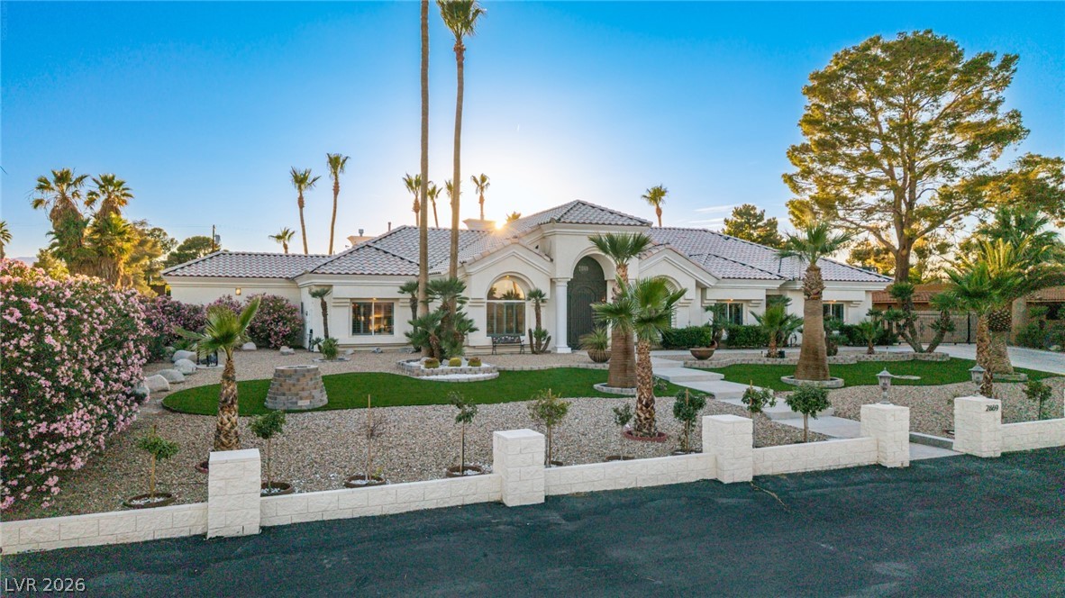 2869 Duneville Street Las Vegas NV 89146