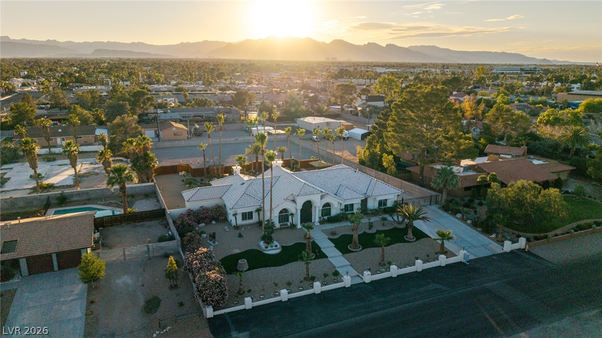2869 Duneville Street Las Vegas NV 89146