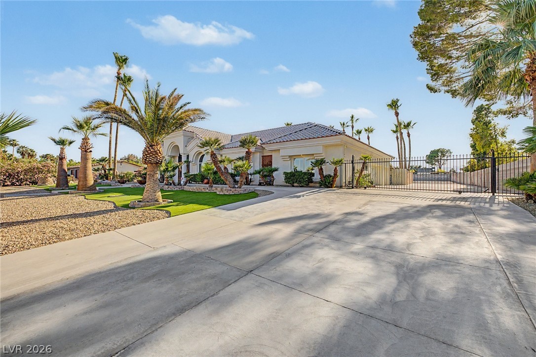 2869 Duneville Street Las Vegas NV 89146