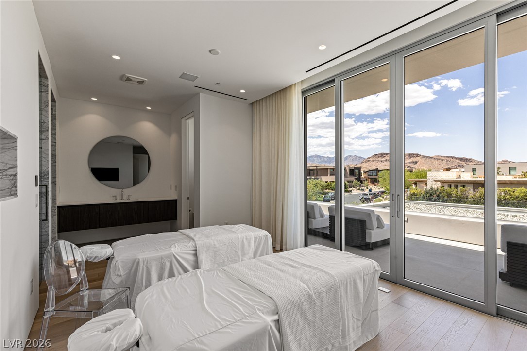 14 Magic Stone Lane Las Vegas NV 89135